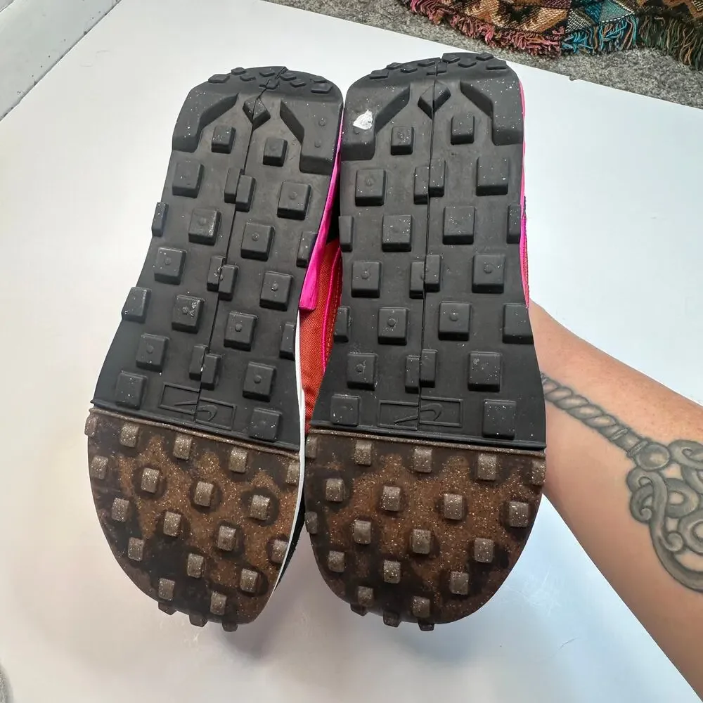 Nike Fontanka Waffle Burn Sunrise Sneakers